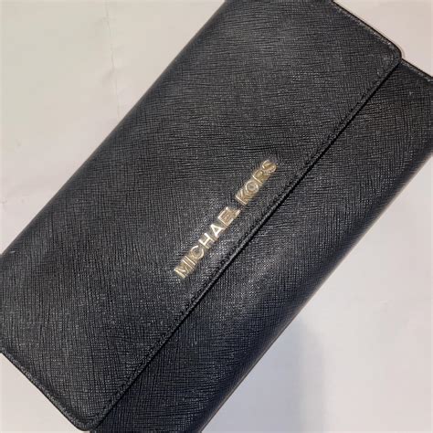 michael kors wallet buy
